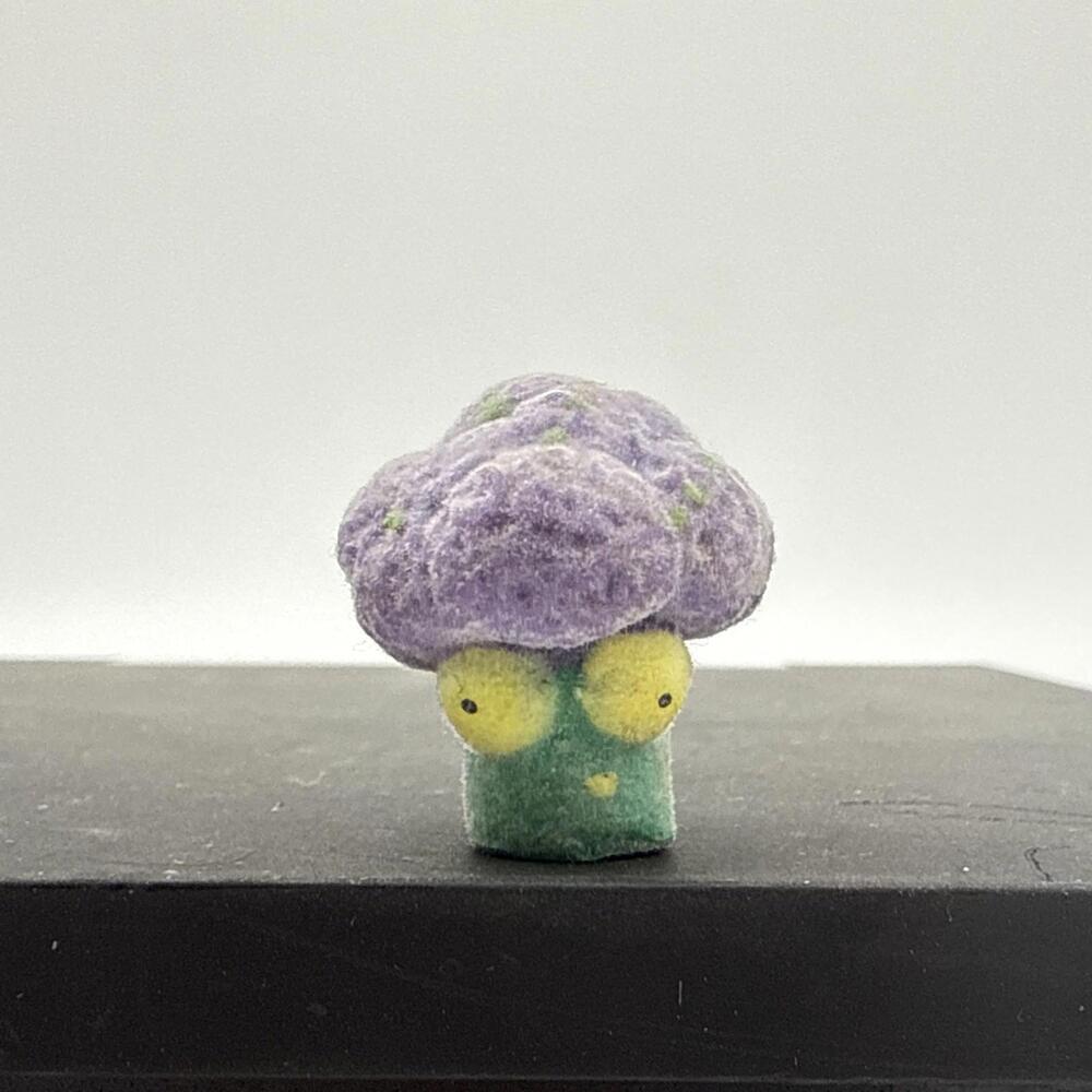The Grossery Gang Moose Toys Shoccoli Moldy Fuzzy